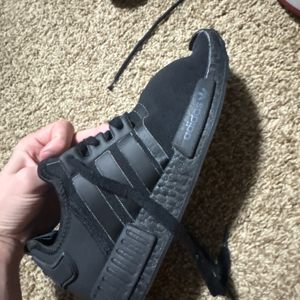 6 Pairs of shoes used (Descr Has Specifics)